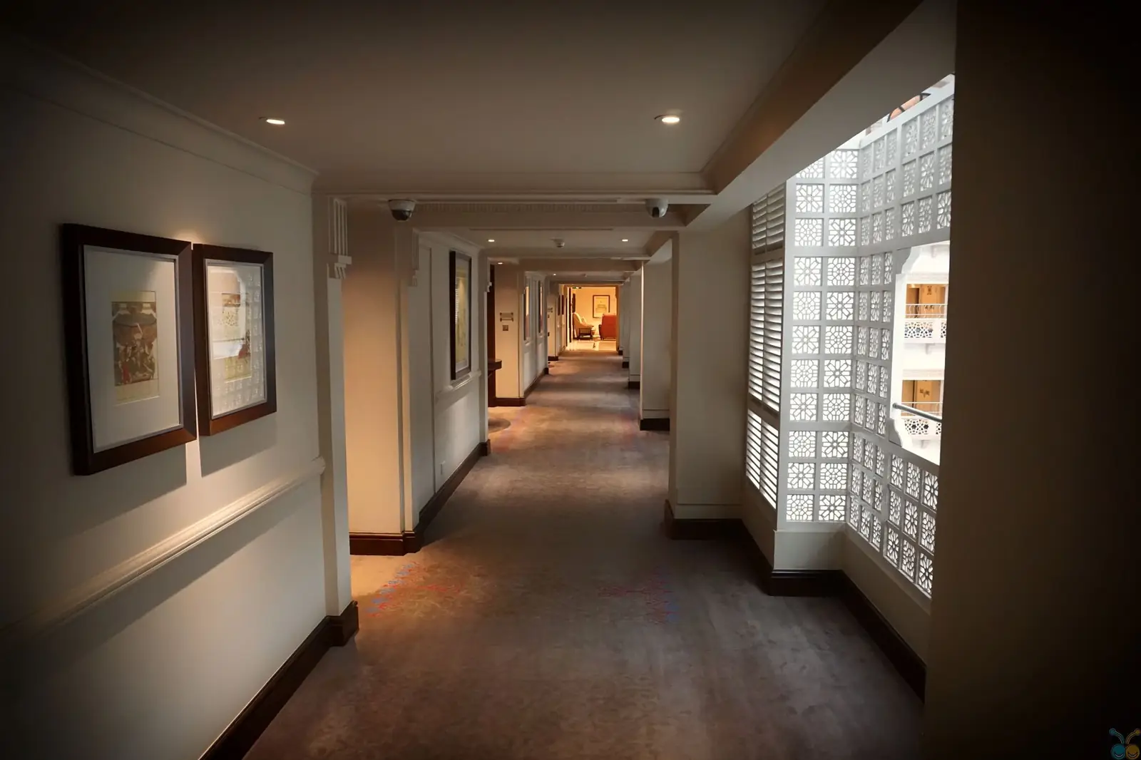 Quorvellanresort interior corridor